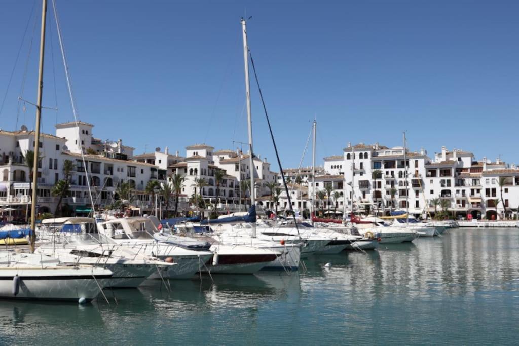 Apartamento Entero Con Solarium En Sabinillas, Con Piscina Y Al Lado Del Puerto De La Duquesa Manilva Zewnętrze zdjęcie