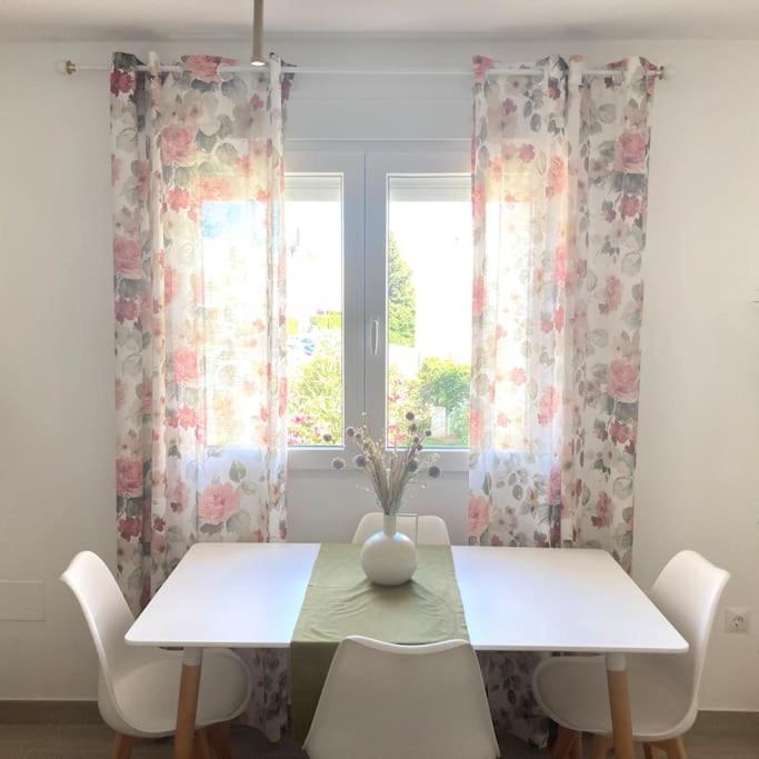 Apartamento Entero Con Solarium En Sabinillas, Con Piscina Y Al Lado Del Puerto De La Duquesa Manilva Zewnętrze zdjęcie