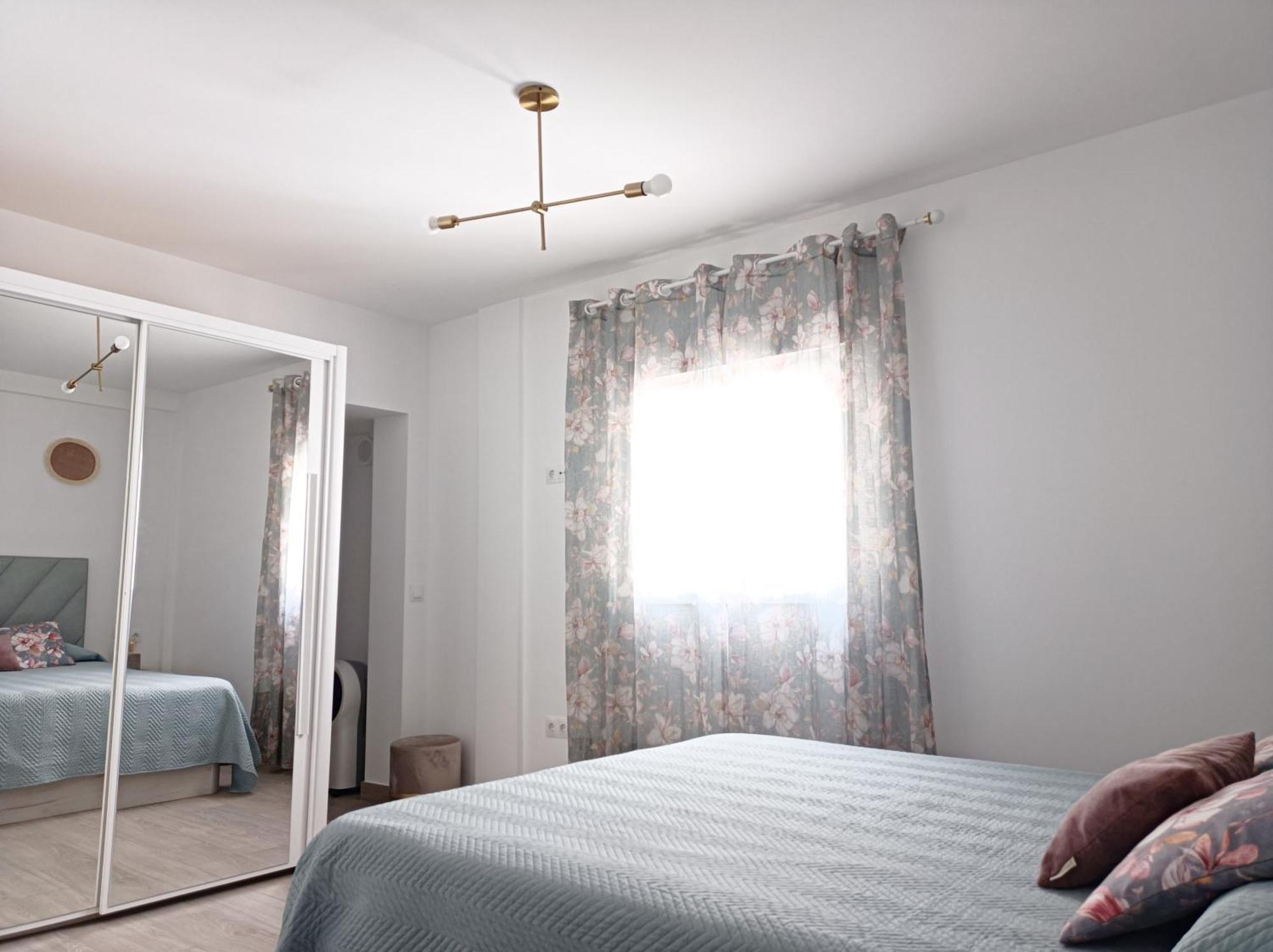 Apartamento Entero Con Solarium En Sabinillas, Con Piscina Y Al Lado Del Puerto De La Duquesa Manilva Zewnętrze zdjęcie